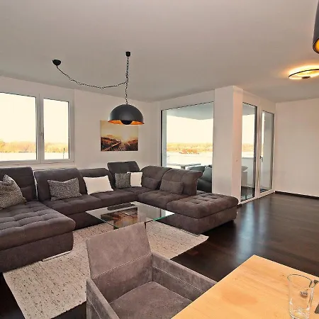 Donaublick Apartment *